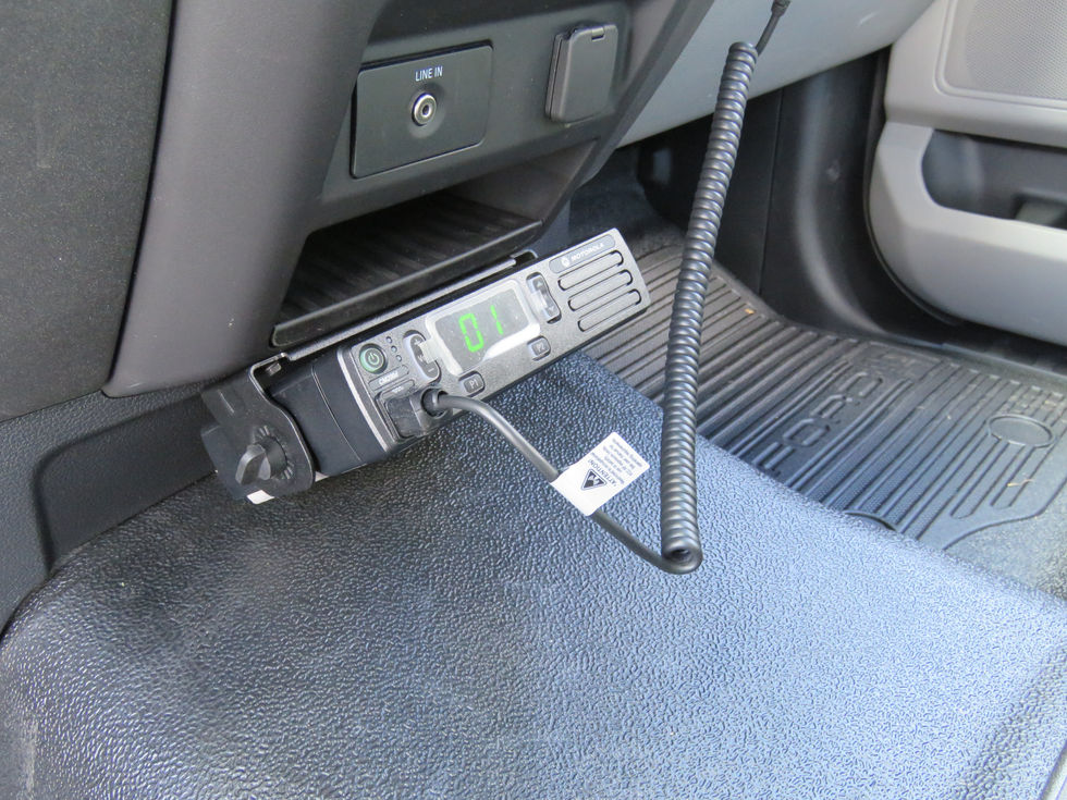 Mobile Radio + Antenna