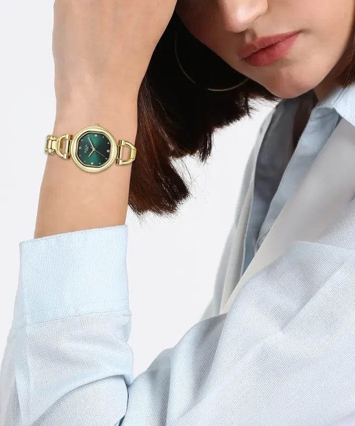 Thumbnail: analog watch