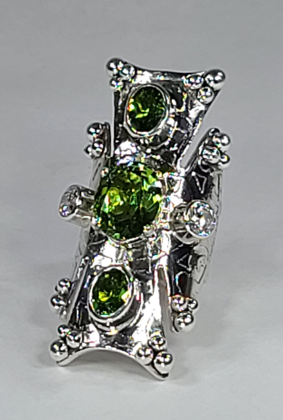 Sterling Silver etched Oval Simulated Peridot Maltese Statement Ring