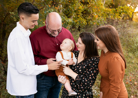 outdoor family photography  session at sunset 