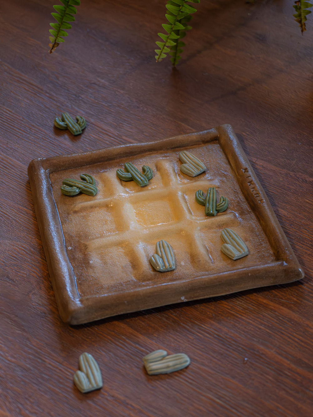 handgemaakte keramiek drie op een rij tic tac toe