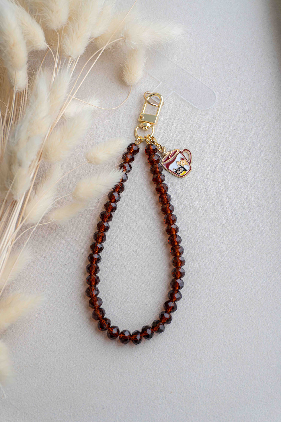 Bruine Telefoonkoord met Kitty Koffie Mok Bedel – Glazen Kralen