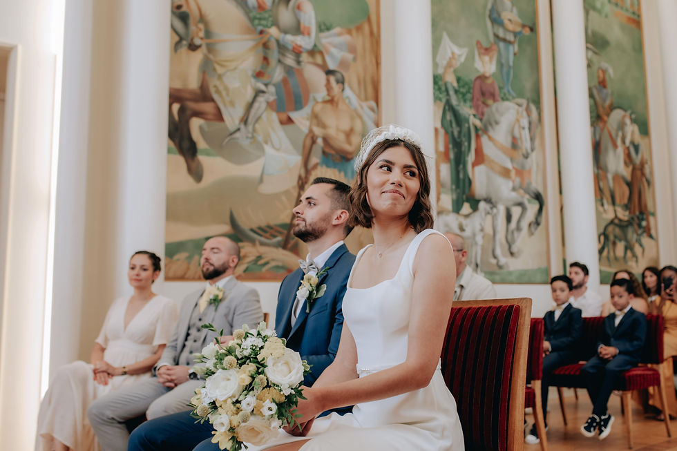 La fresque de la salle des mariages de l'hôtel de ville de Poissy