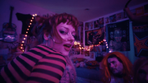 I AM DRUGS - FEI-FEI-low.gif