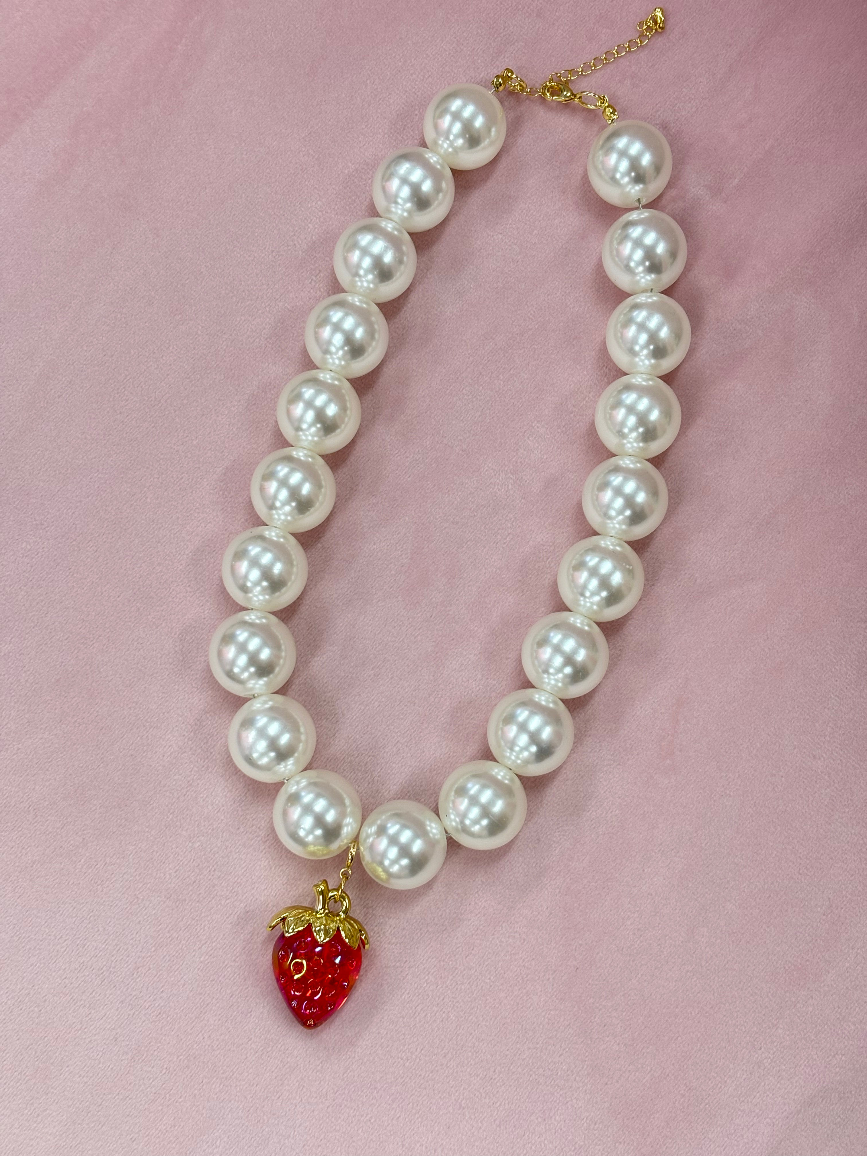 strawberry dreams necklace