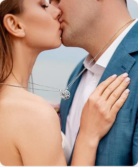 Miniatura: Collar Sol y Luna con 100 Idiomas