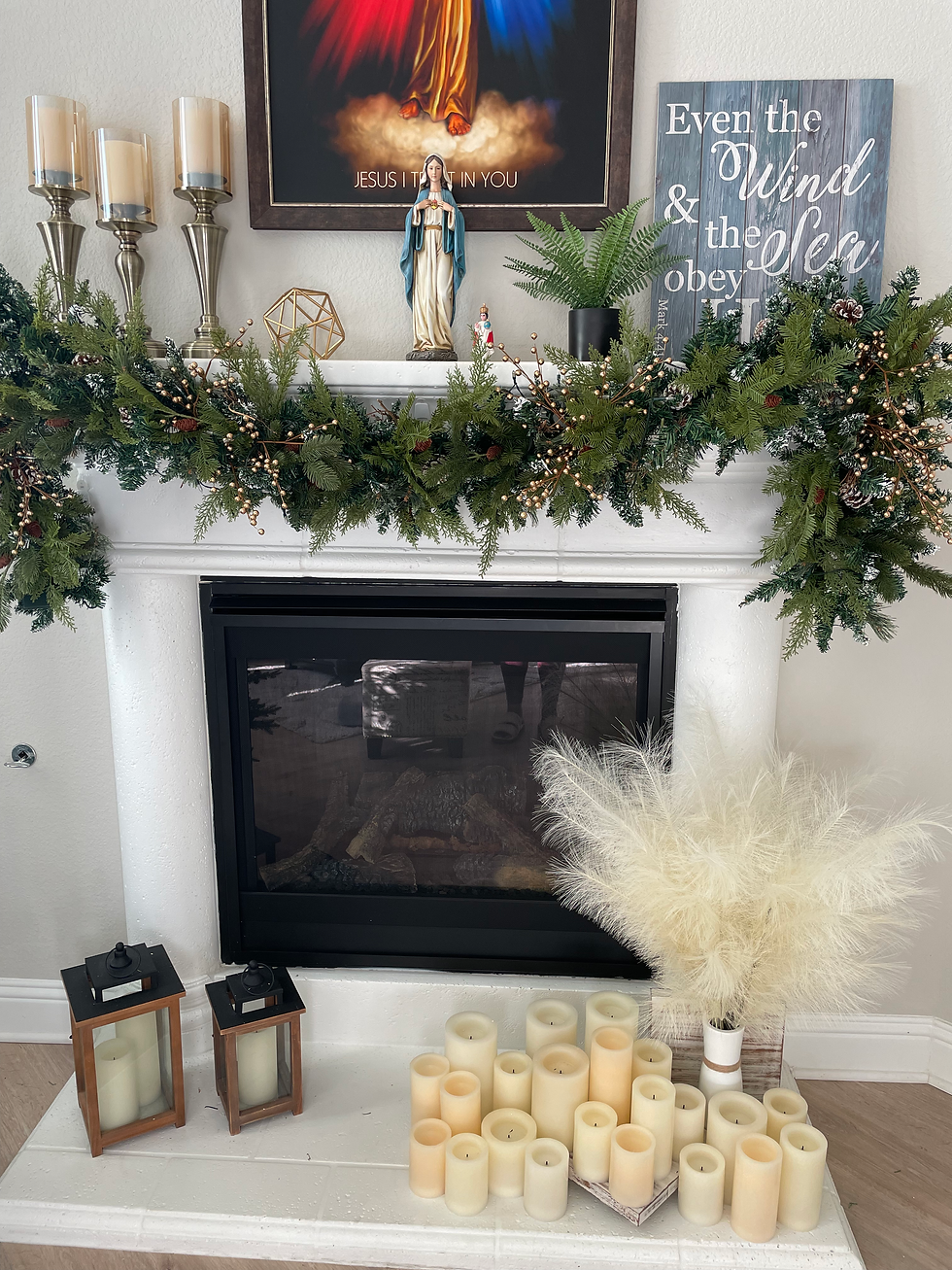 Just Green Mantle Garland