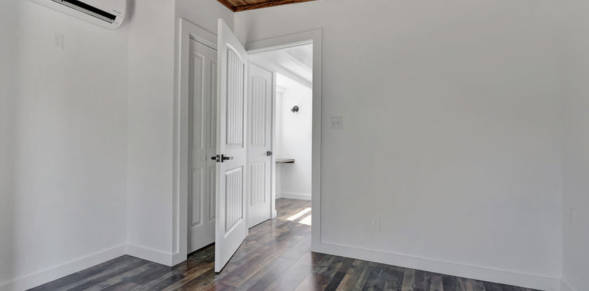 Admiral Bedroom view to front.jpg