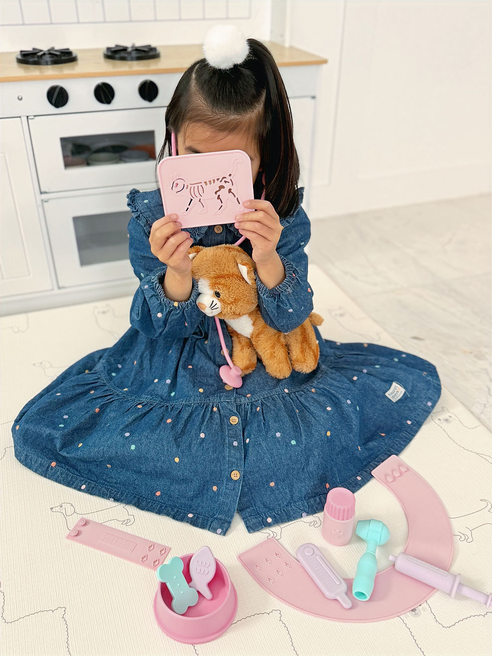 Thumbnail: Silicone Veterinary Play Set - Blush