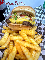 Charlies Way Burger_edited.jpg