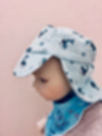 Süßes Sommer Cap Sommer Mütze Wale mit Nackenschutz - Ideal für den Sommer! Aus 100% Baumwolle, mitwachsend. Hellblau.