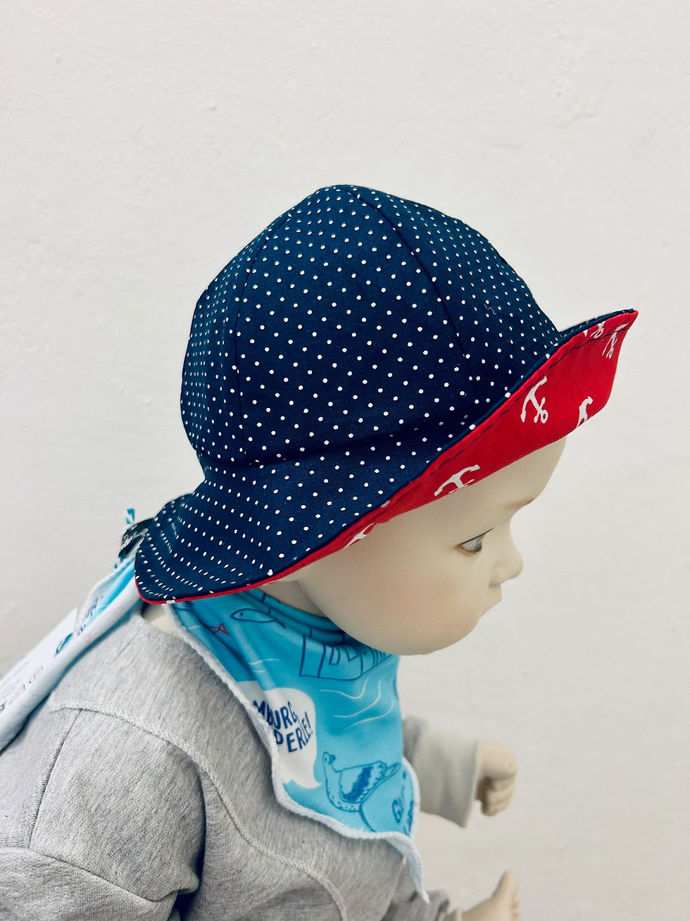 Baby und Kleinkinder Sommermütze  Sonnenhut Ankerliebe Rot mit Pünktchen auf Dunkelblau