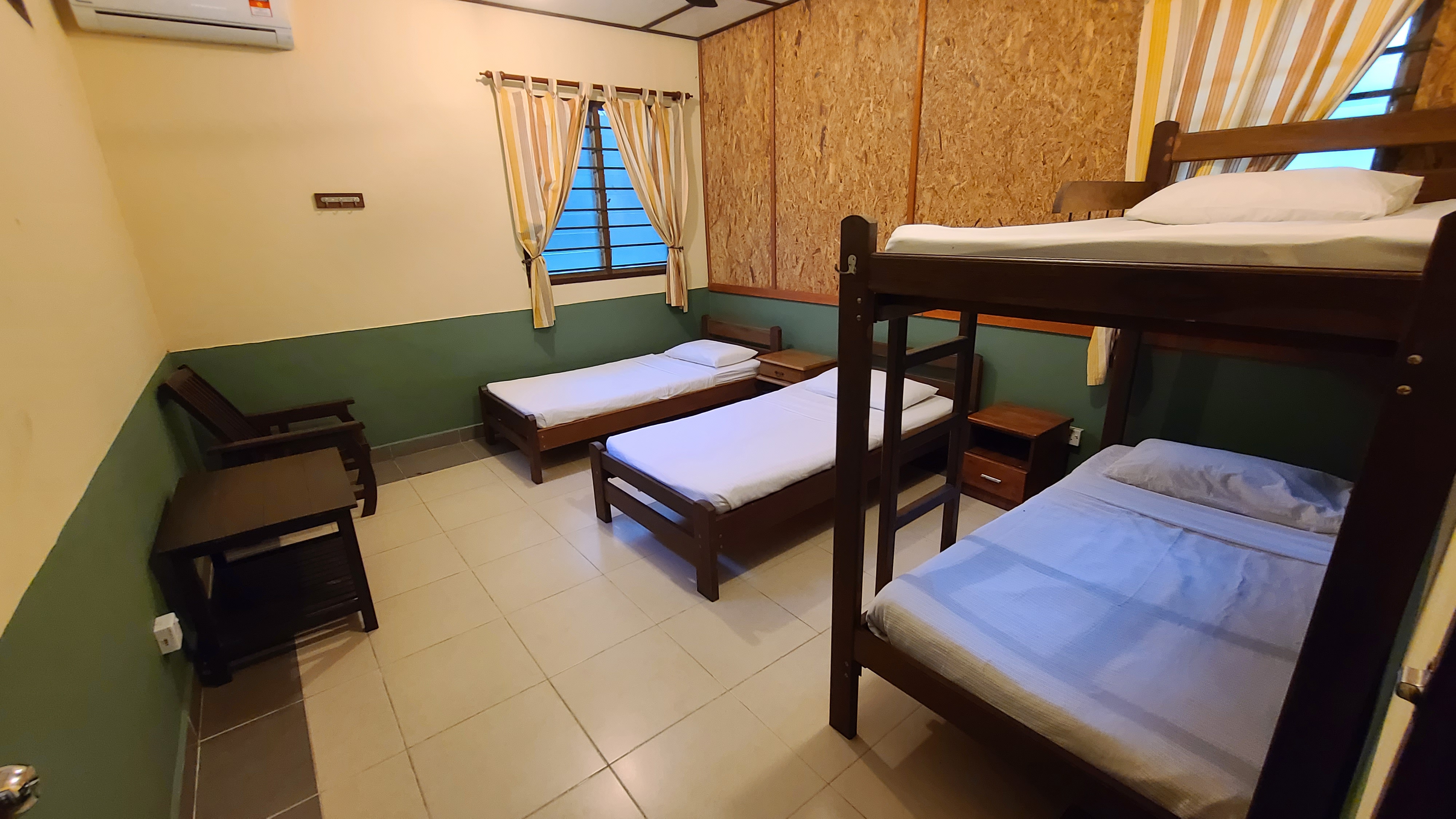 Sepilok Borneo resort hotel Sepilok bnb room