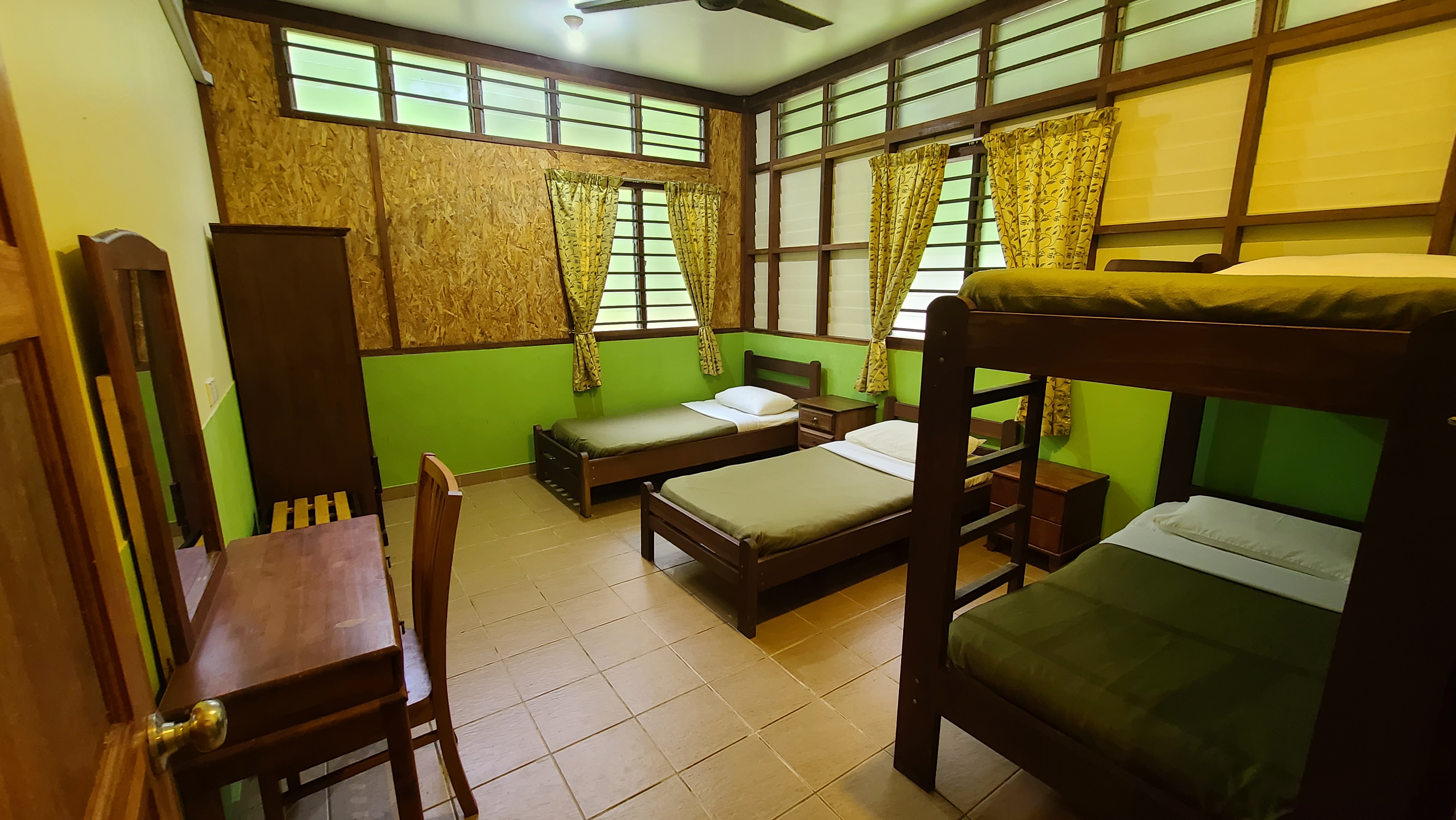 Sepilok Borneo resort hotel Sepilok bnb room