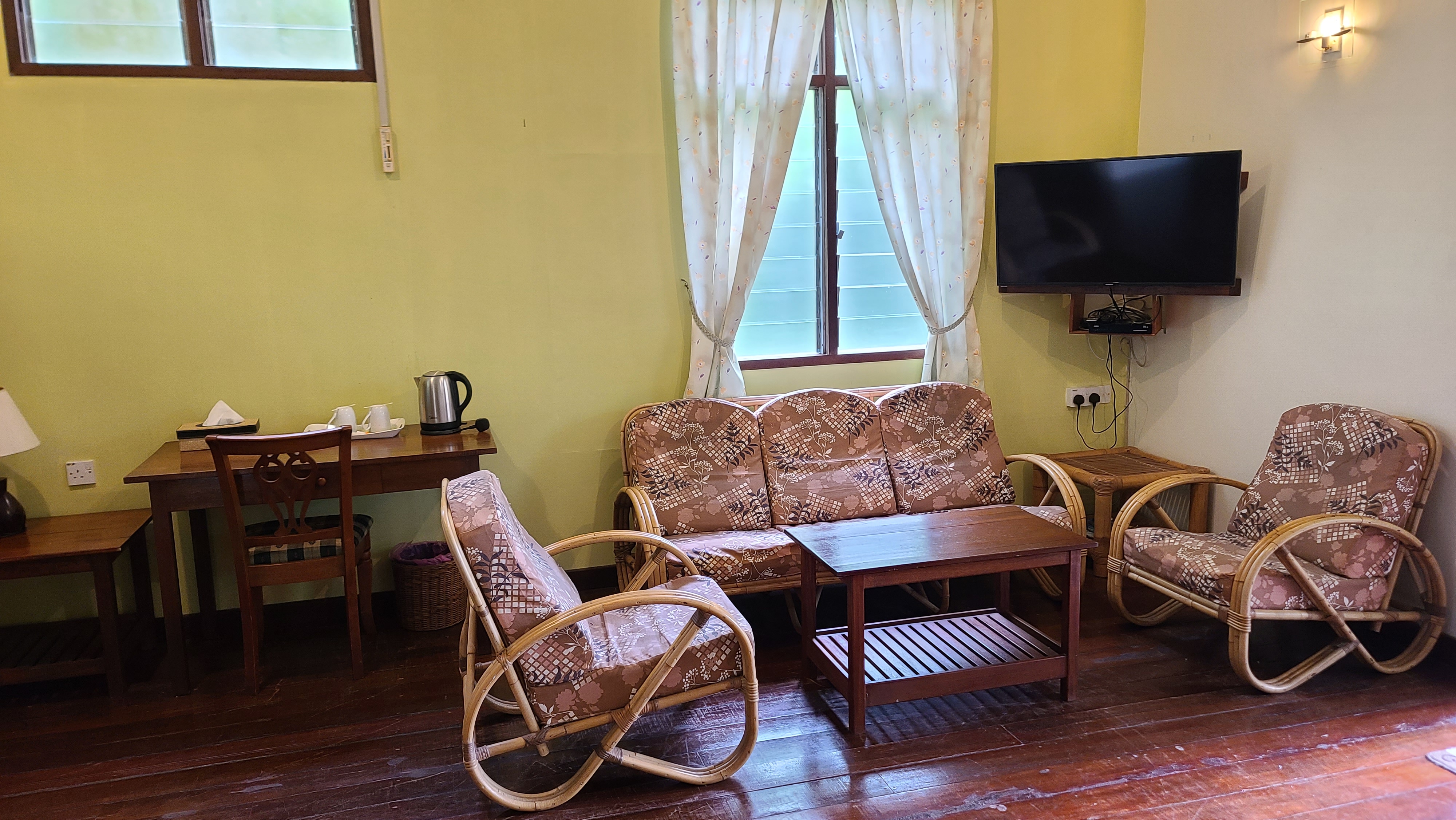 Sepilok Borneo resort hotel Sepilok bnb room