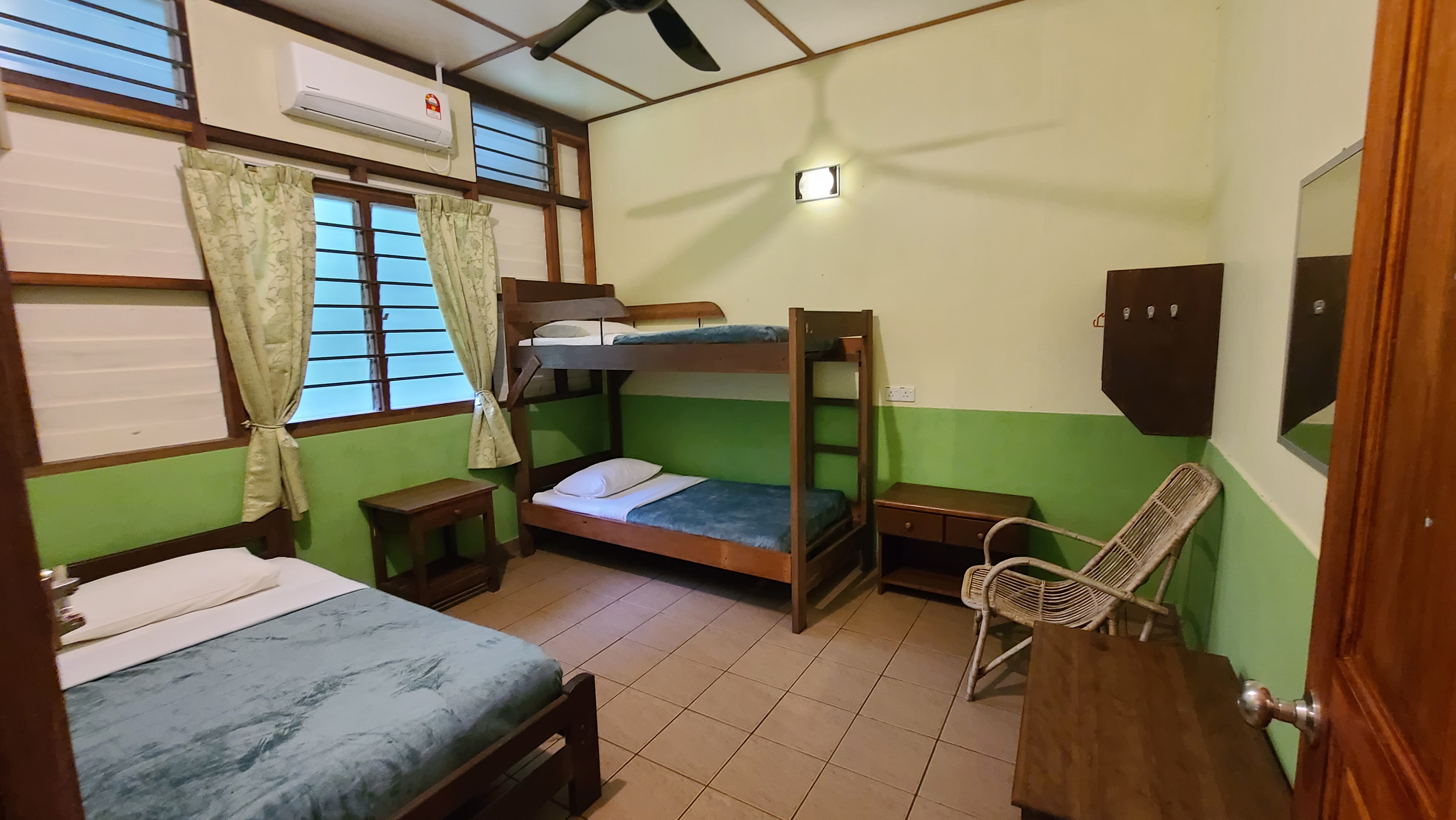 Sepilok Borneo resort hotel Sepilok bnb room
