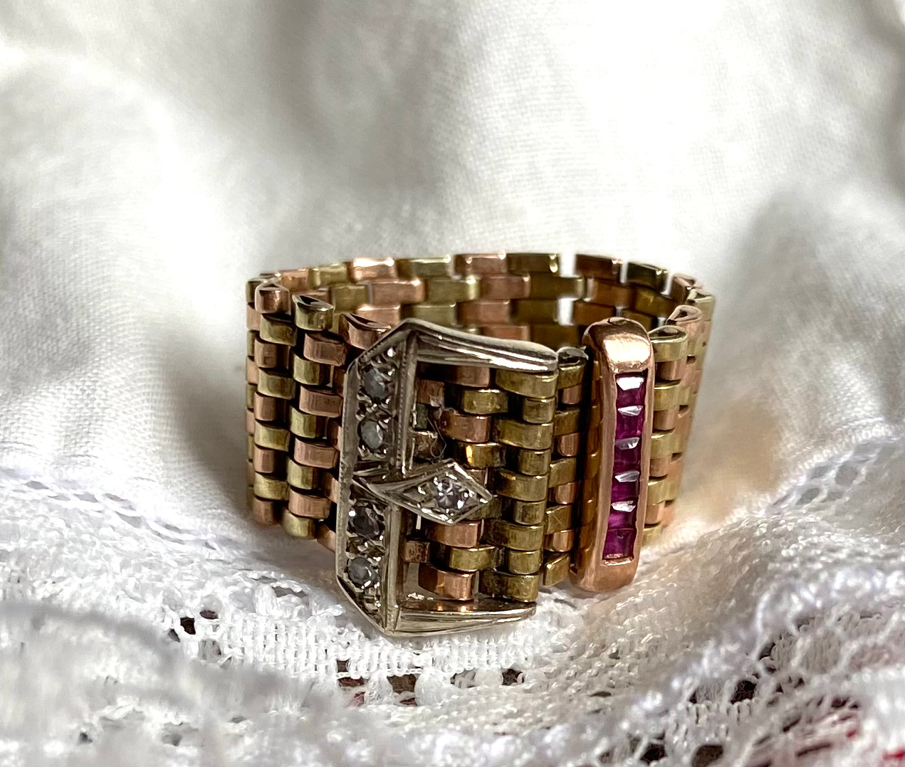 Tri-Gold Diamond Mesh Buckle Ring