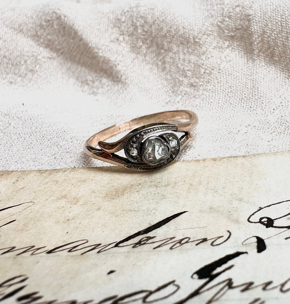 Thumbnail: Antique Rose Cut Diamond Ring