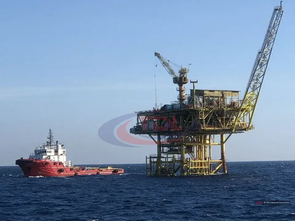 DMDP-A offshore platform with a supply vessel alongside
