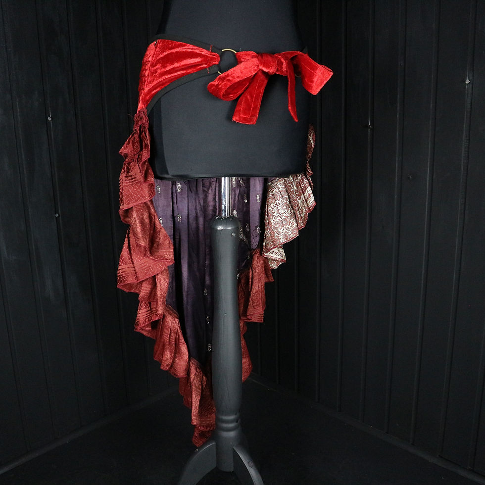 Miniature : SANGUINE SESTINA Long Sadie Bustle