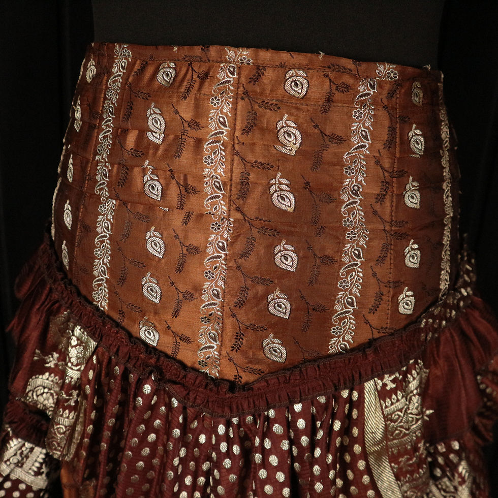 Miniatura: SHANI Long Barocco Bustle