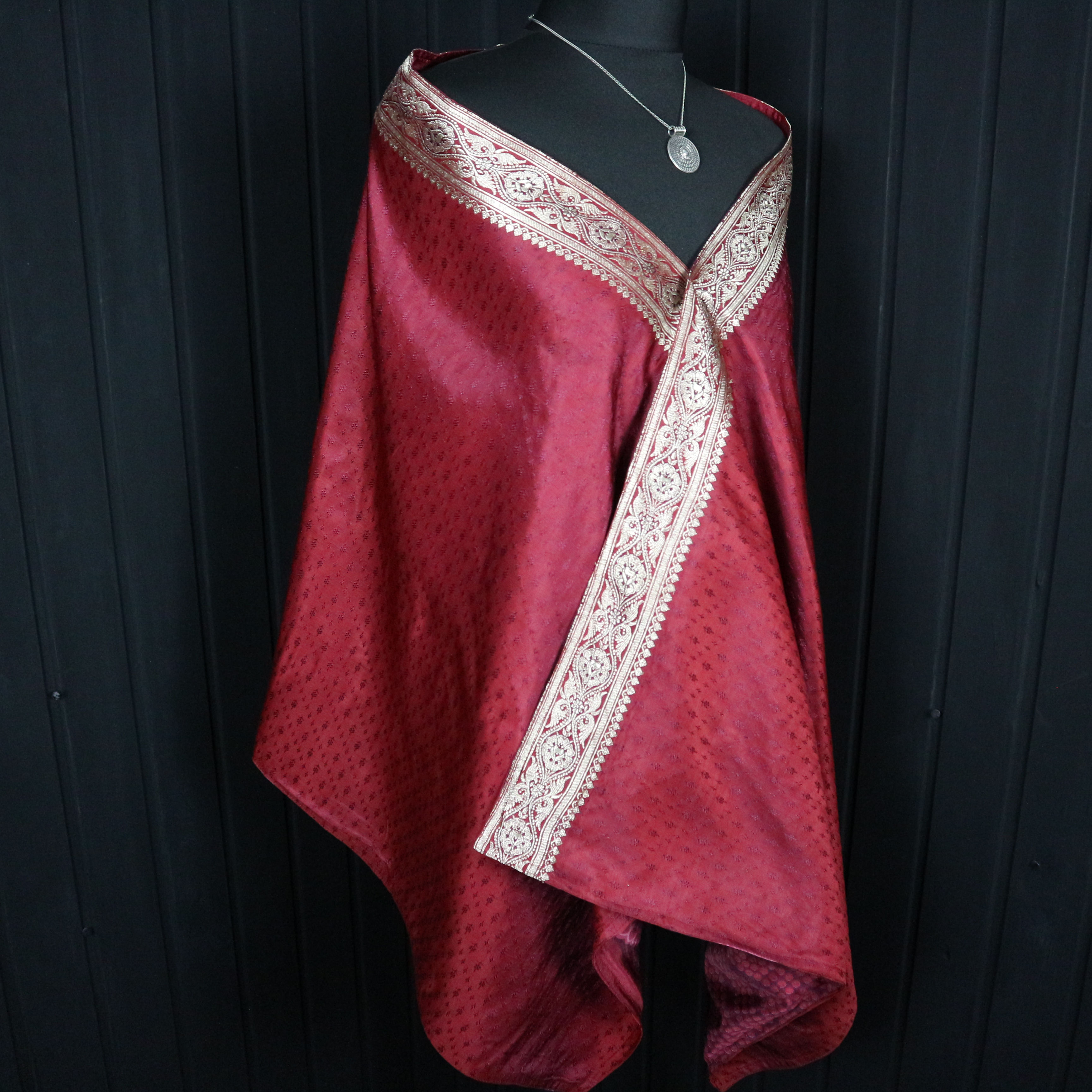 PURE ROMANCE Wrap Scarf