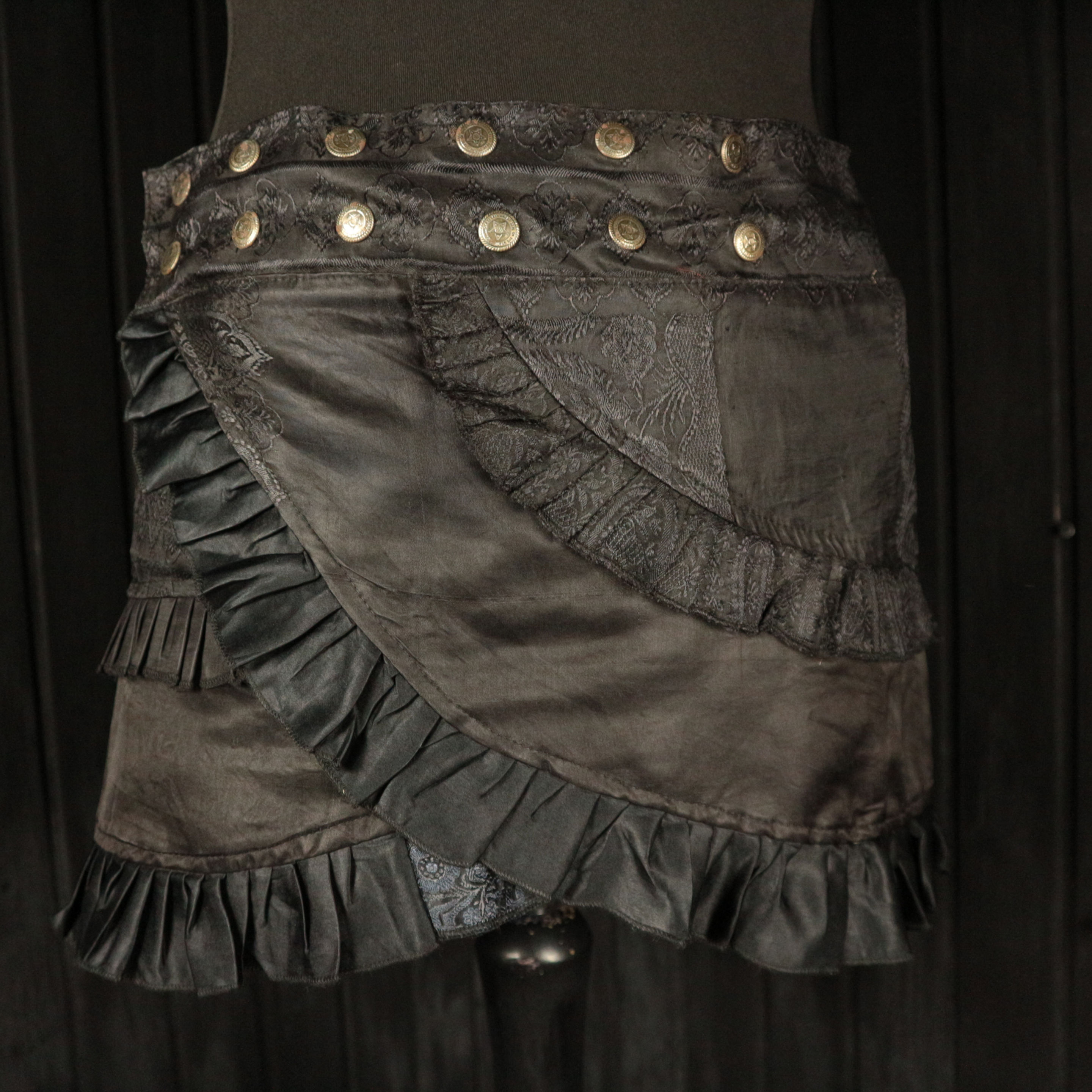 KAMA Short Ruffle Skirt