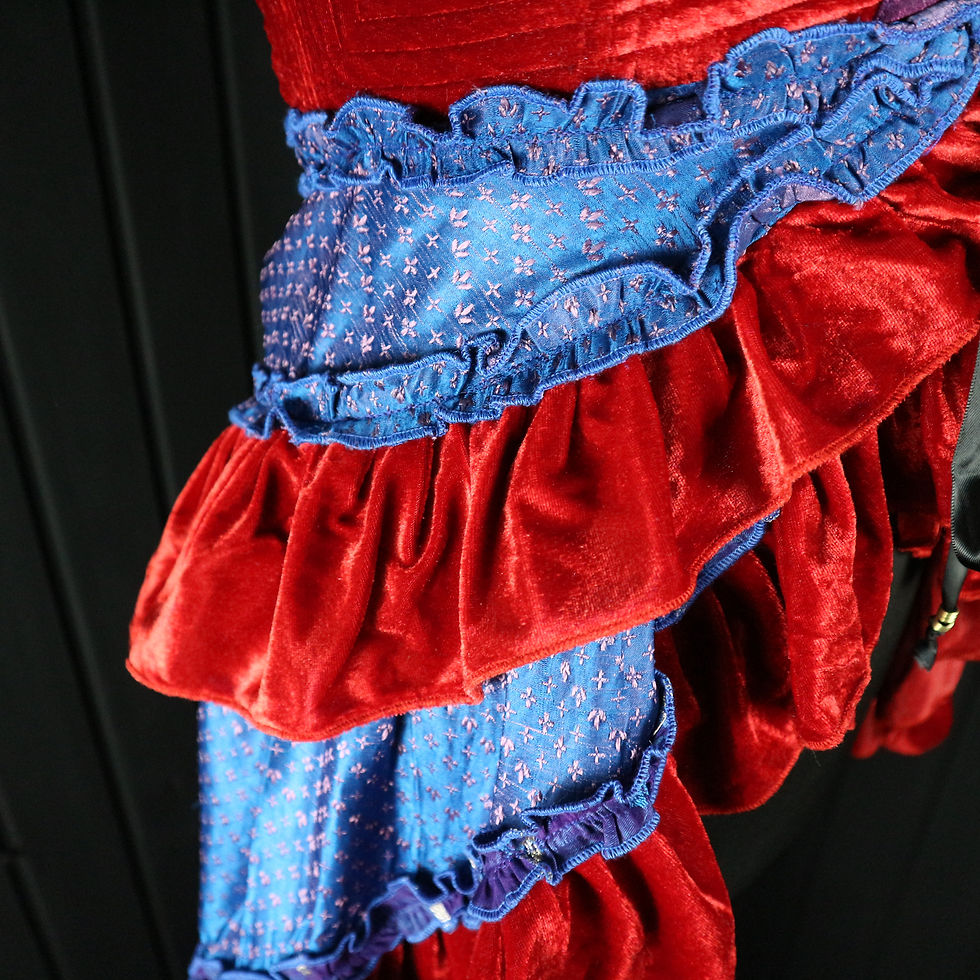 Miniatura: SUELLEN Arya Gown