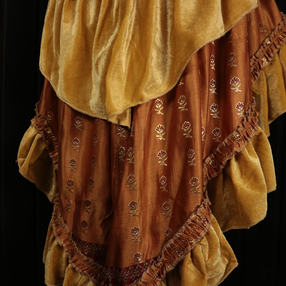 Miniatura: CARAMEL LATTE Arya Gown