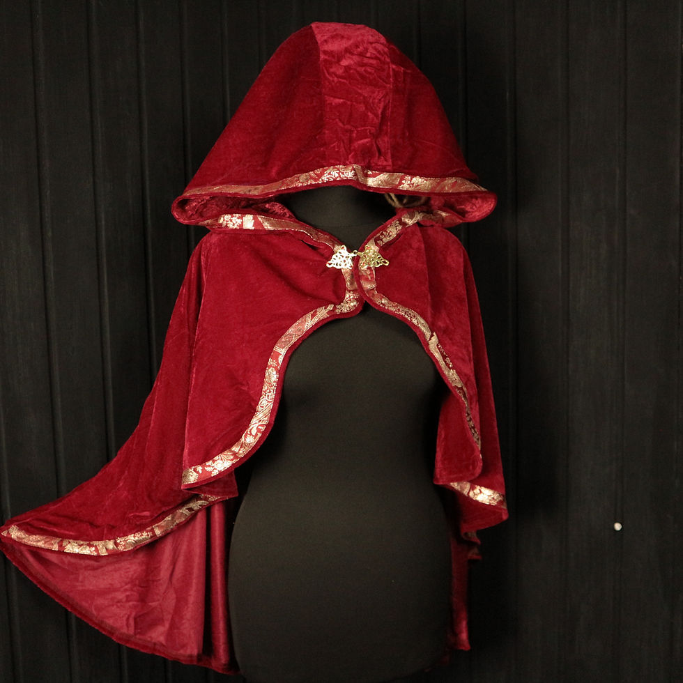 サムネイル： RED RIDING HOOD   Moon-Veil Cape