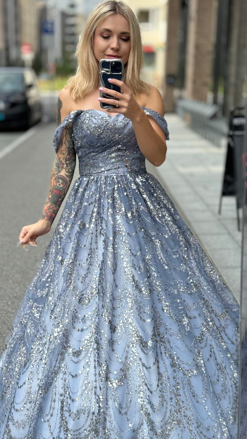 Miniatyrbilde: Mary Jena jeansblå ballkjole ByKrisOfNorway