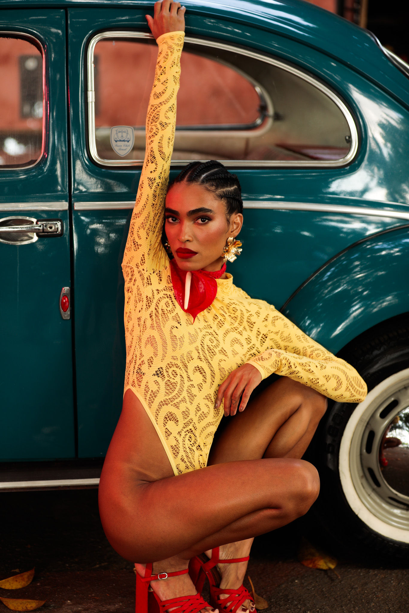 YELLOW LACE CINDY BODYSUIT