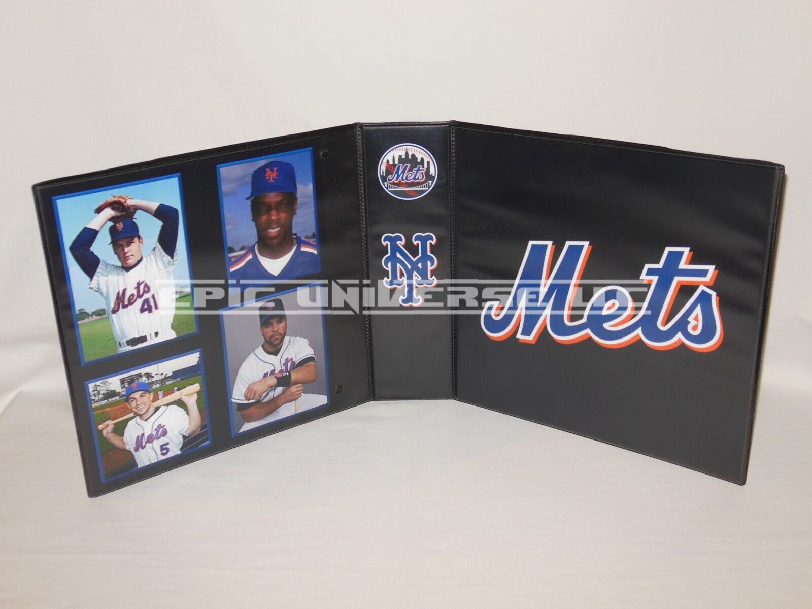 3-Inch New York Mets Baseball Collector's Album Binder.