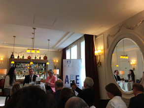 Président Francois Hollande: rencontre
(en OFF) à Paris