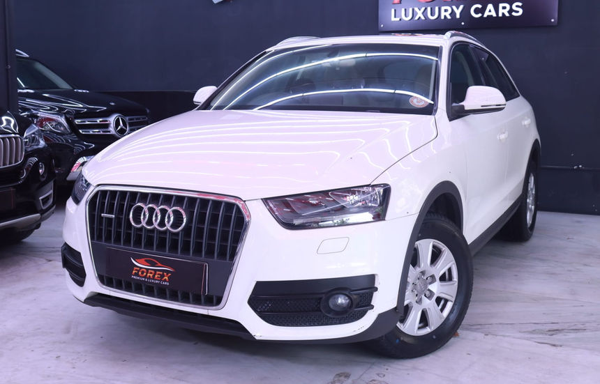 AUDI Q3