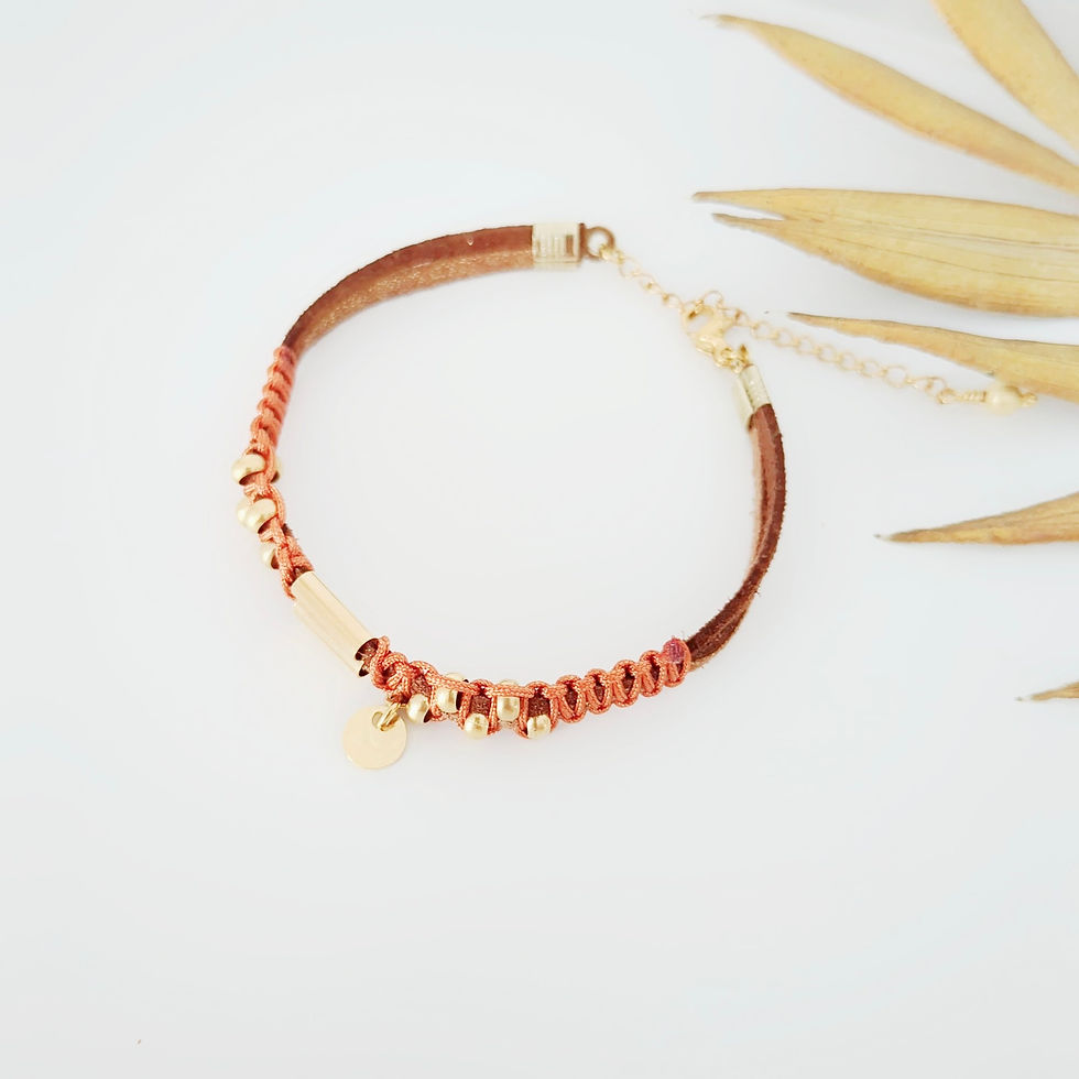 Miniature : Bracelet SIENNA Tube doré et macramé terracotta