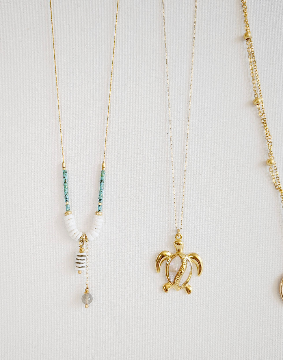 Grossiste collier acier inoxydable doré, nacre et perle turquoise Made in France Bijoux ENORA