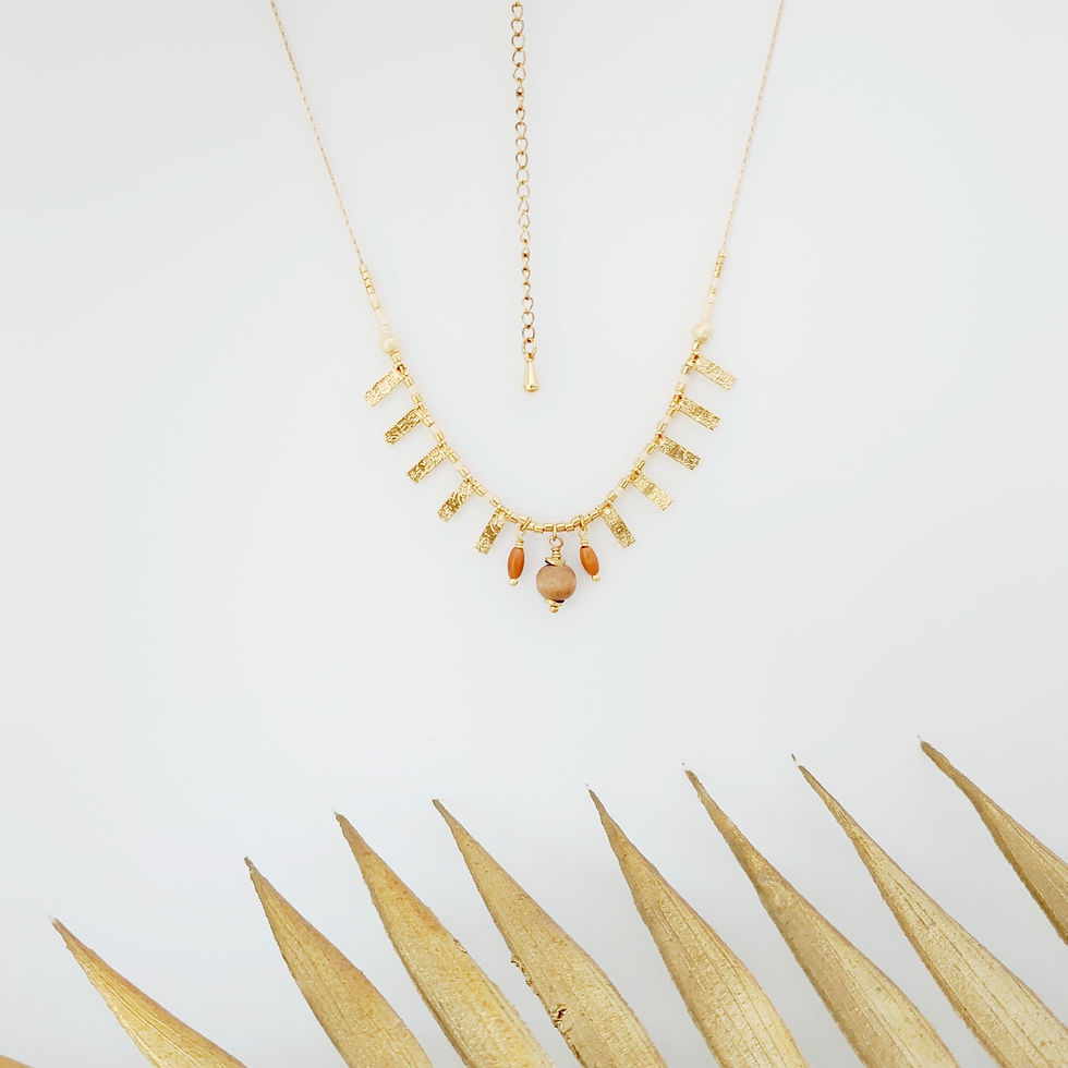 Miniature : Collier SIENNA Pampilles dorées et perle en bois