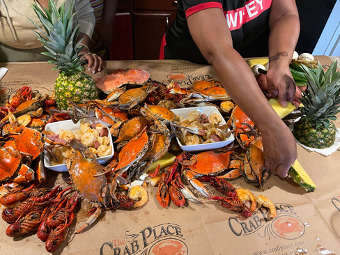 Rochelle, W.'s home crab feast (Columbus , Ohio)