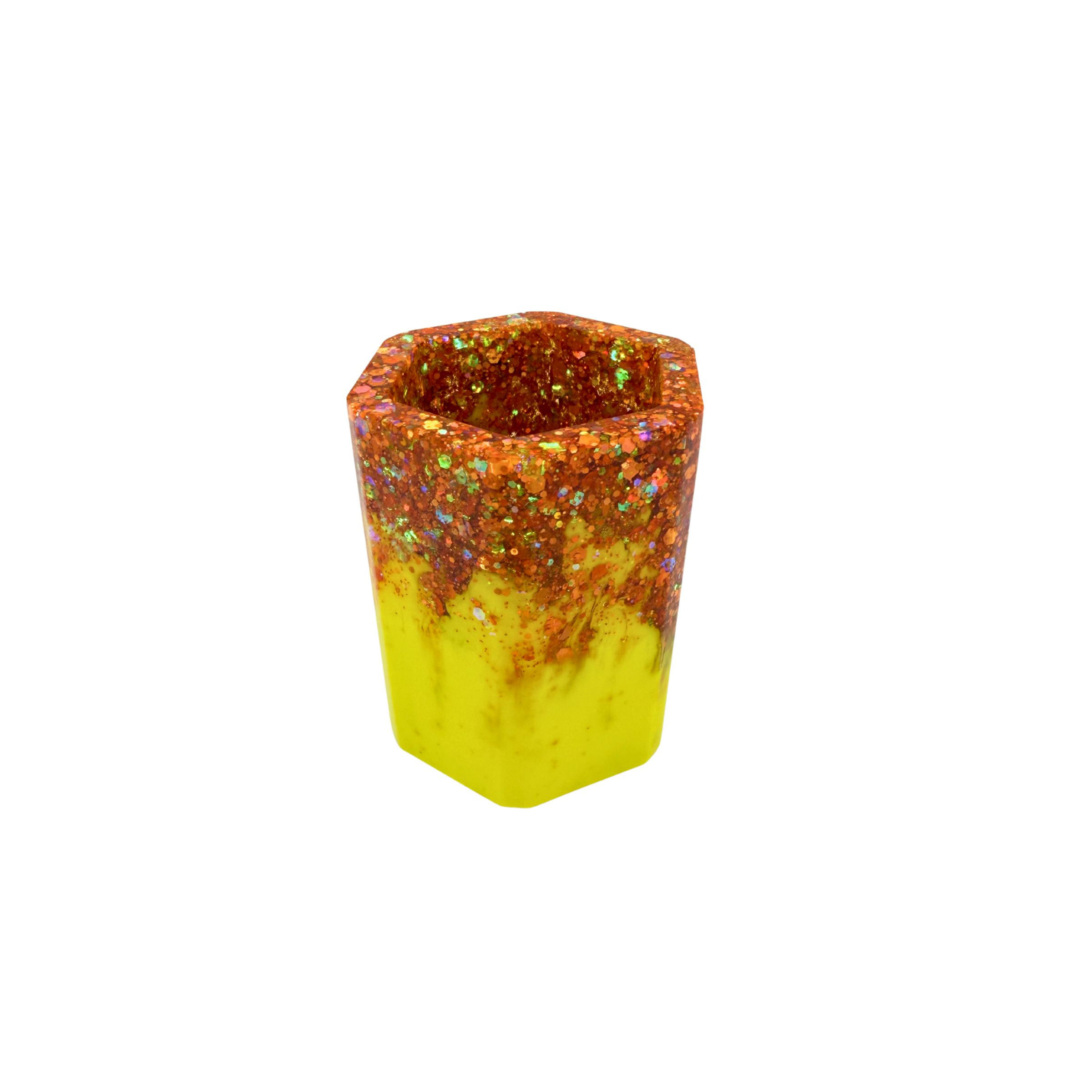 Kleiner eckiger Becher in gelb/orange Glitzer/Bright Yellow