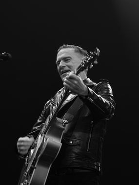 Bryan Adams