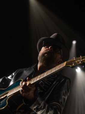 Dave Stewart “Eurythmics Songbook" Tour