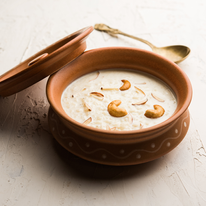 Riz au lait d’amande épicé – régénérant (Madhura)