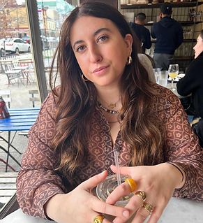 Samantha Rosenthal, Gifting Assistant