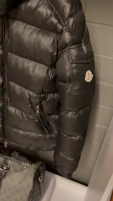 Miniaturbild: MONCLER Jacke Herren 