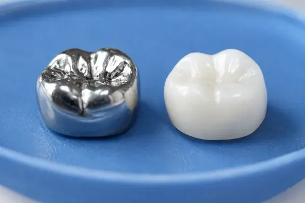 stainless steel silver cap and white zirconia crown for kids