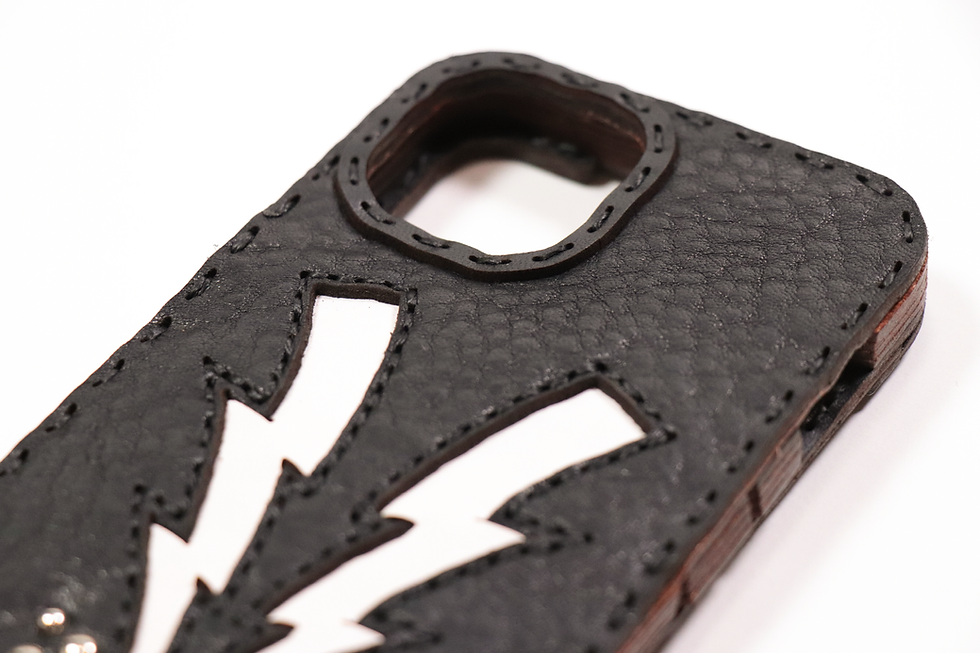 サムネイル： EVILWIRE×OJAGADESIGN  iphone15series case