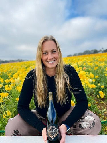 LUNA HART "Drop-In" Wine Tasting Special !!!!