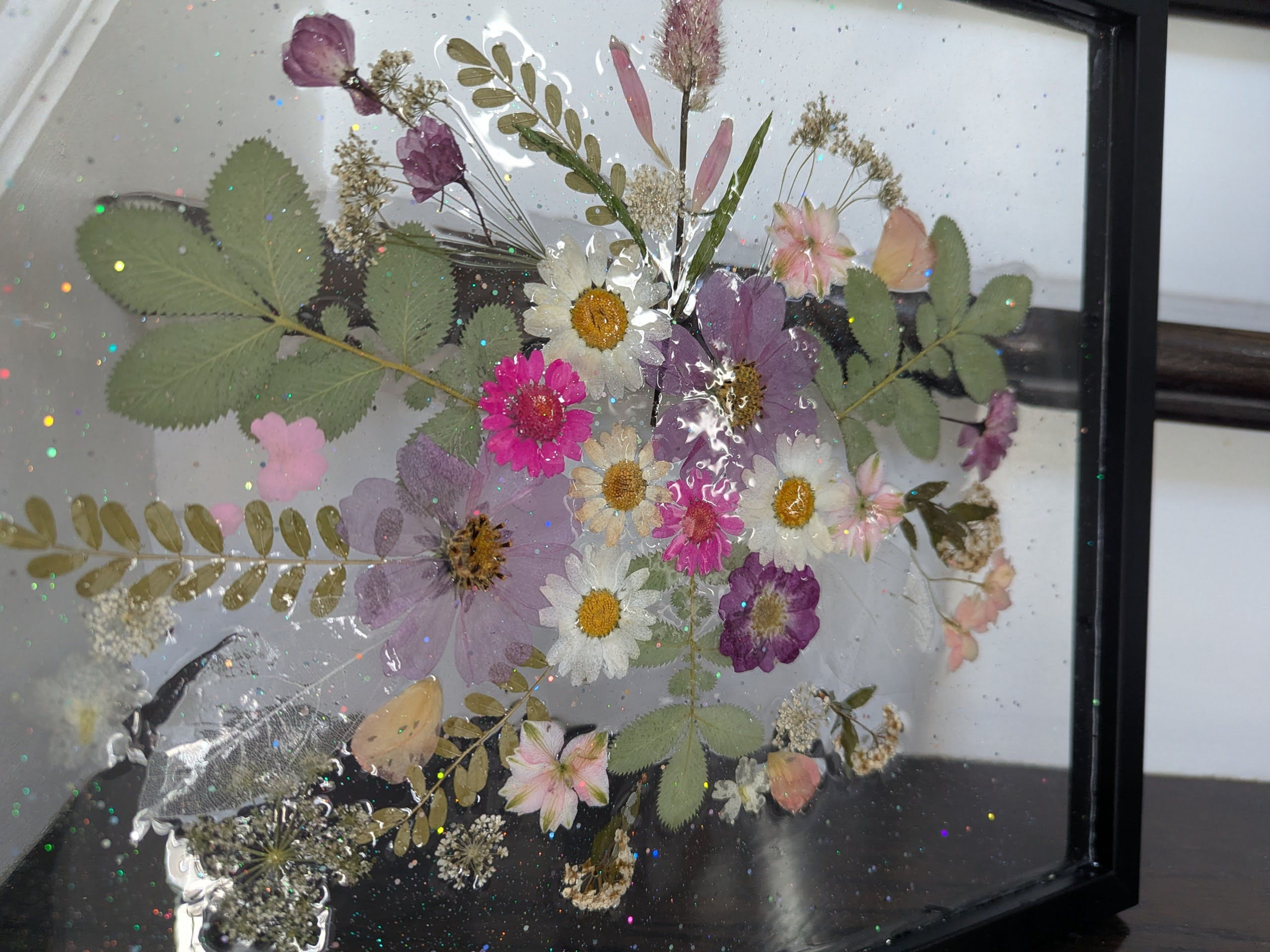 May 23rd , 2026 200pm-330pm Framed Flowers/ Resin Pour (black frame )
