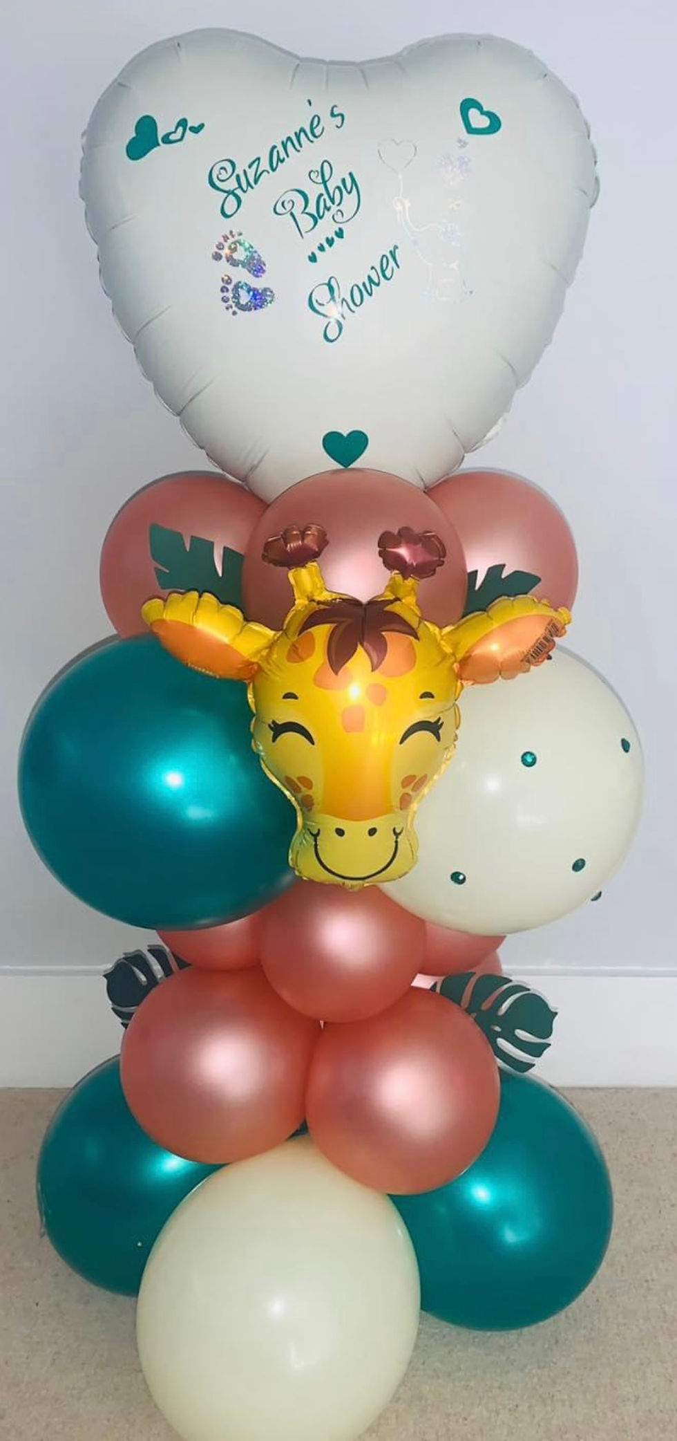 Table Centrepiece with 18" Foil & Mini Foil